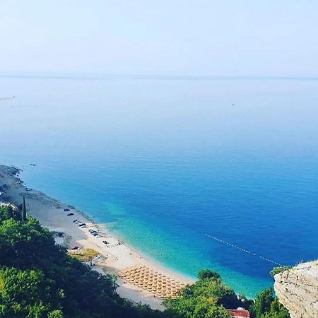 Apartments Villa Simonovic Petrovac 外观 照片