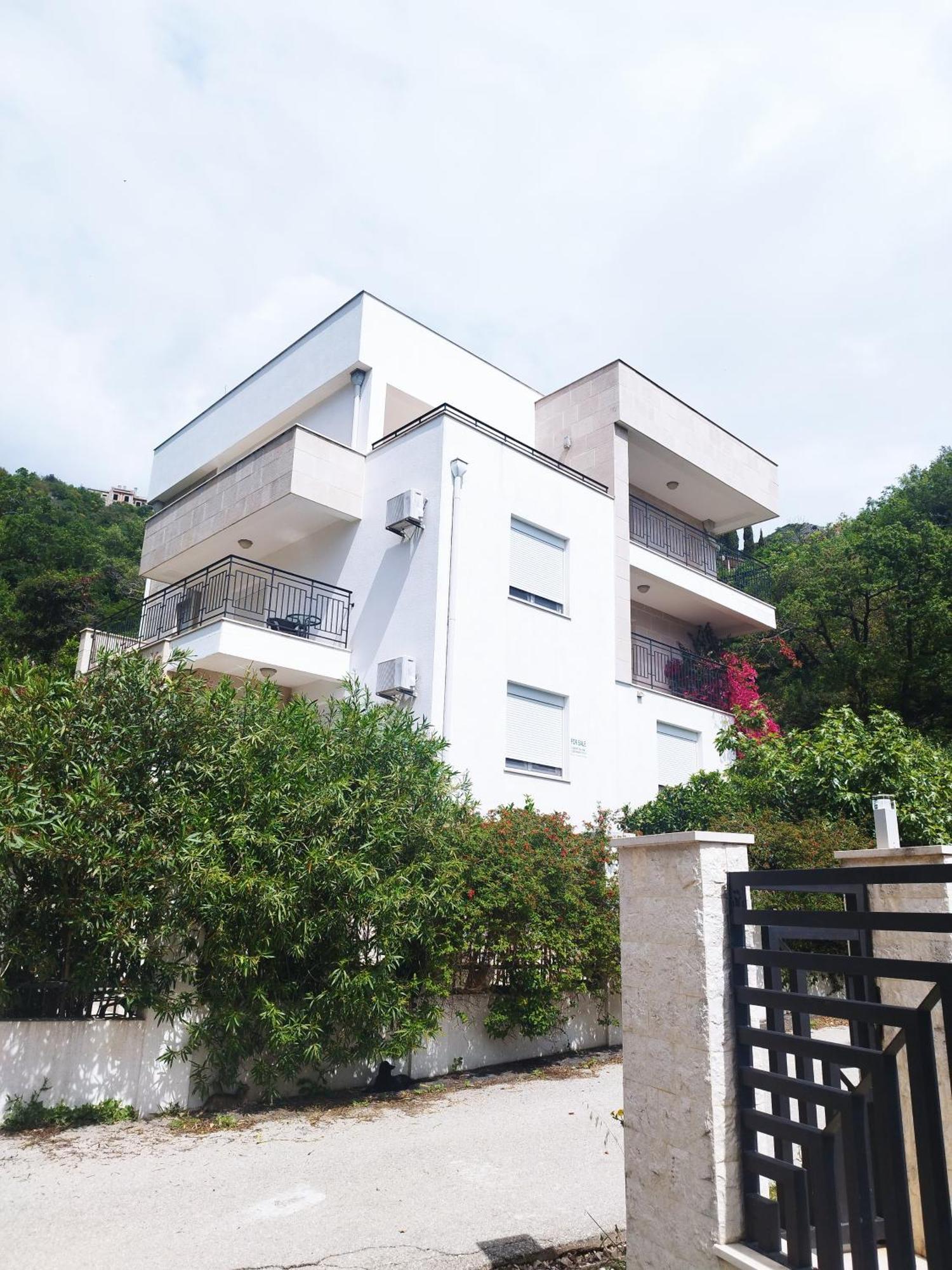 Apartments Villa Simonovic Petrovac 外观 照片
