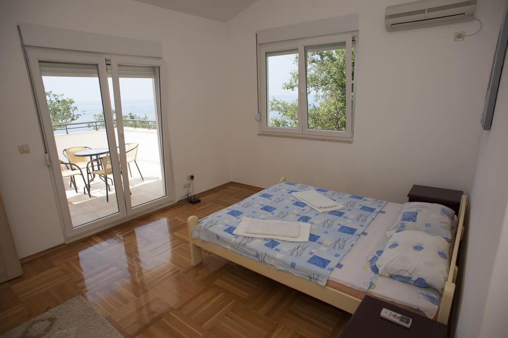 Apartments Villa Simonovic Petrovac 外观 照片