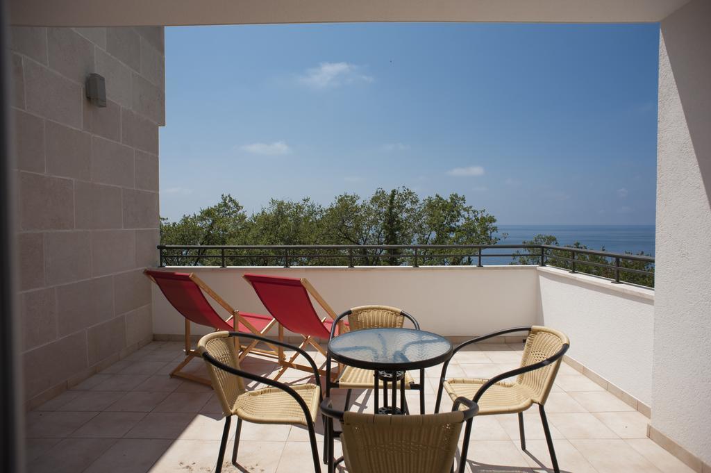Apartments Villa Simonovic Petrovac 外观 照片