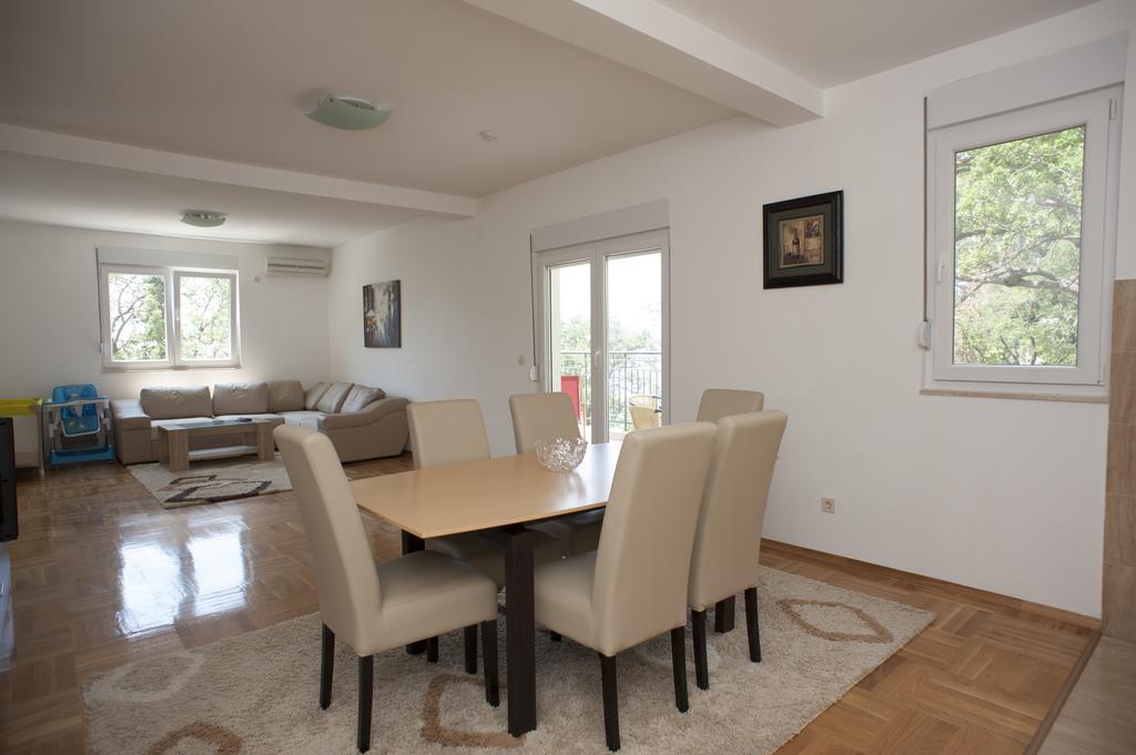 Apartments Villa Simonovic Petrovac 外观 照片
