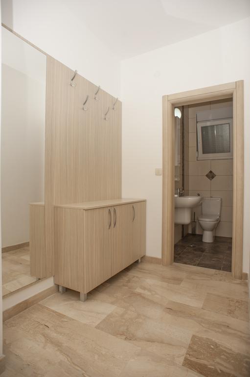Apartments Villa Simonovic Petrovac 外观 照片
