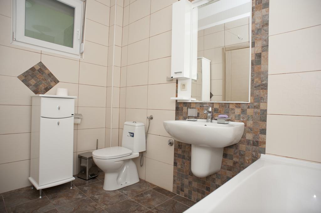 Apartments Villa Simonovic Petrovac 外观 照片