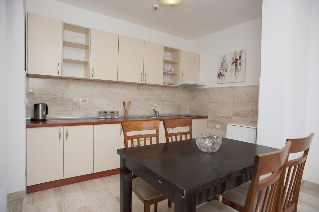 Apartments Villa Simonovic Petrovac 外观 照片