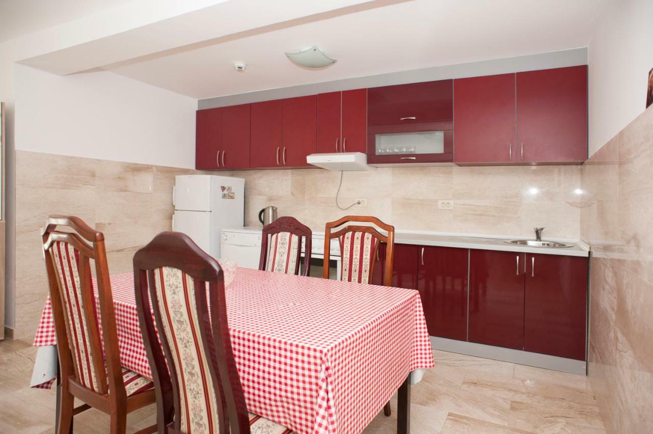 Apartments Villa Simonovic Petrovac 外观 照片