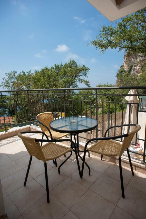 Apartments Villa Simonovic Petrovac 外观 照片